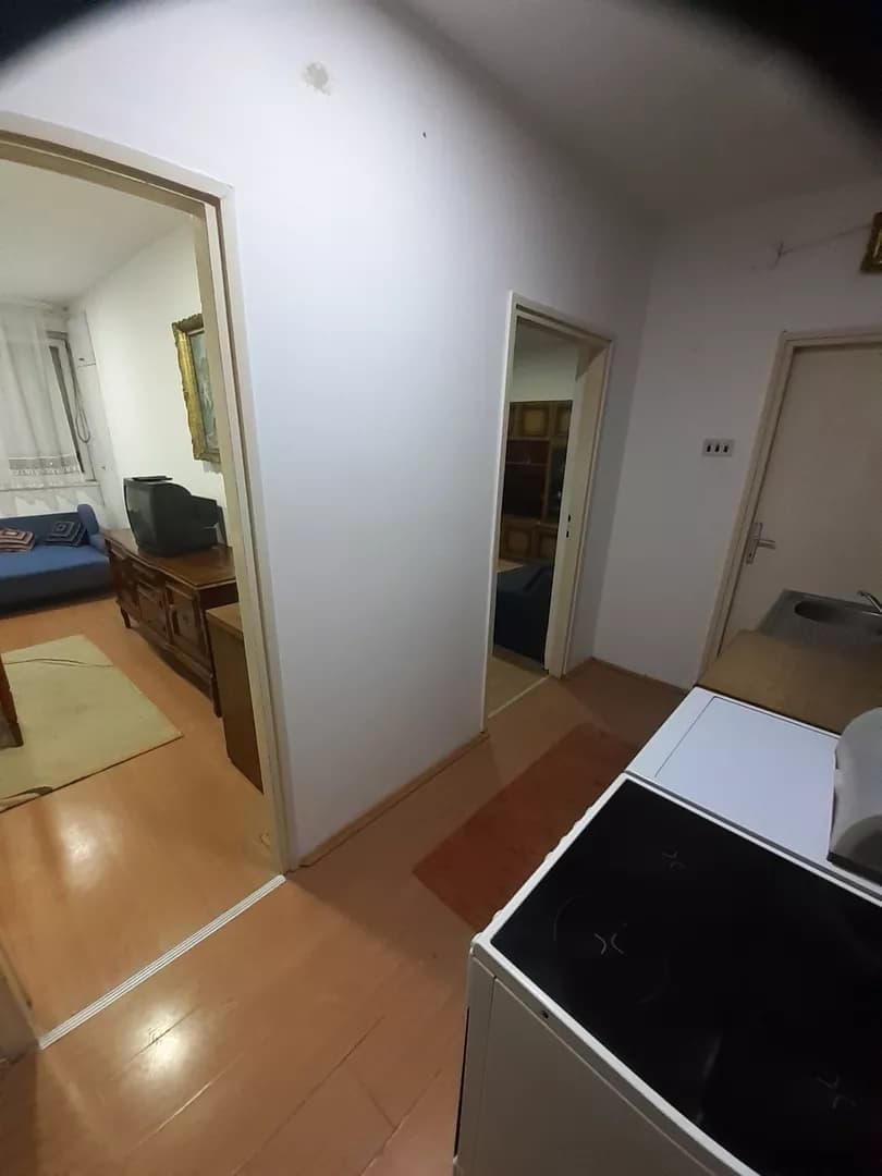 Jednoiposoban stan za izdavanje  Partizanski put 16  170   40m² 5