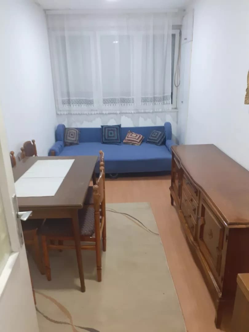 Jednoiposoban stan za izdavanje  Partizanski put 16  170   40m² 4