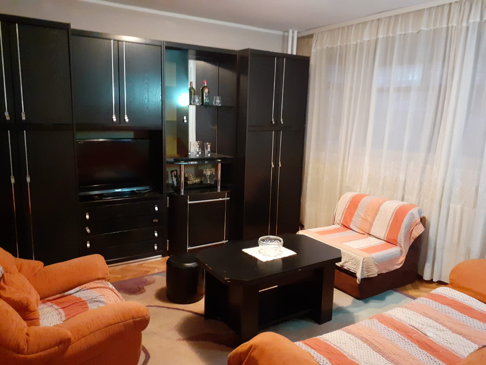 Izdajem stan u Leskovcu 2