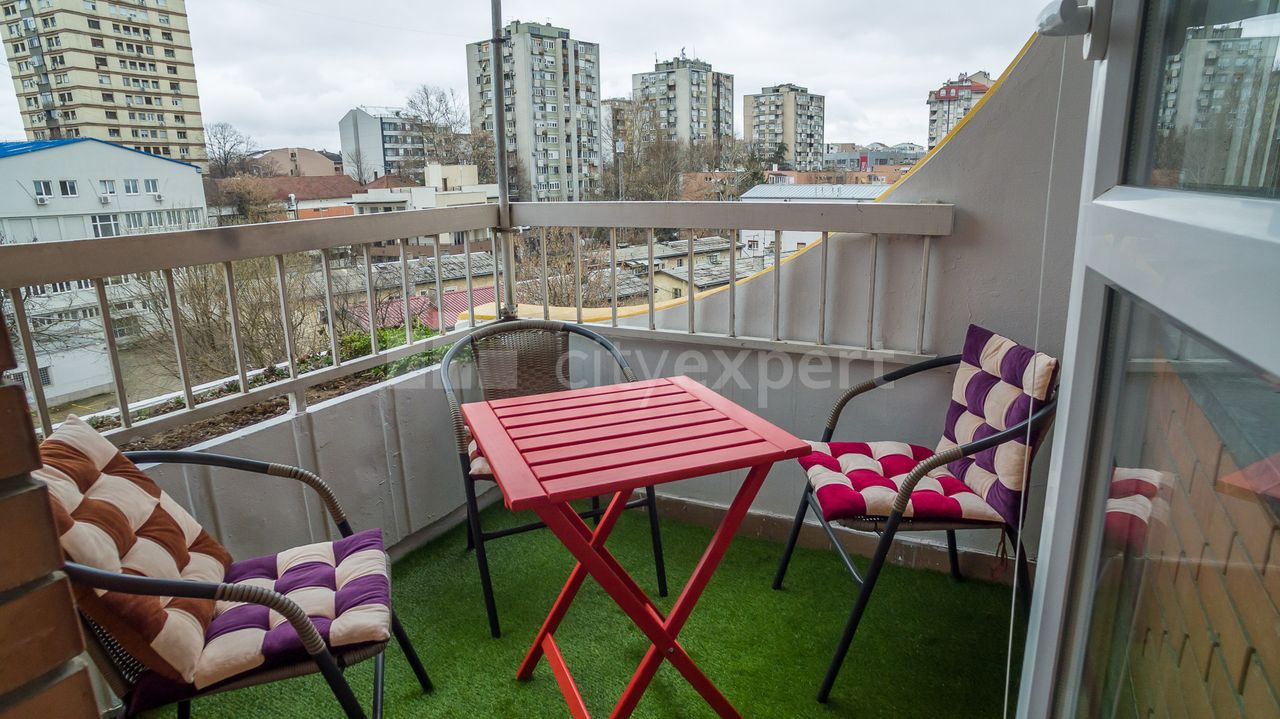 Jedno i po soban stan na Voždovcu  lepo namesten 5