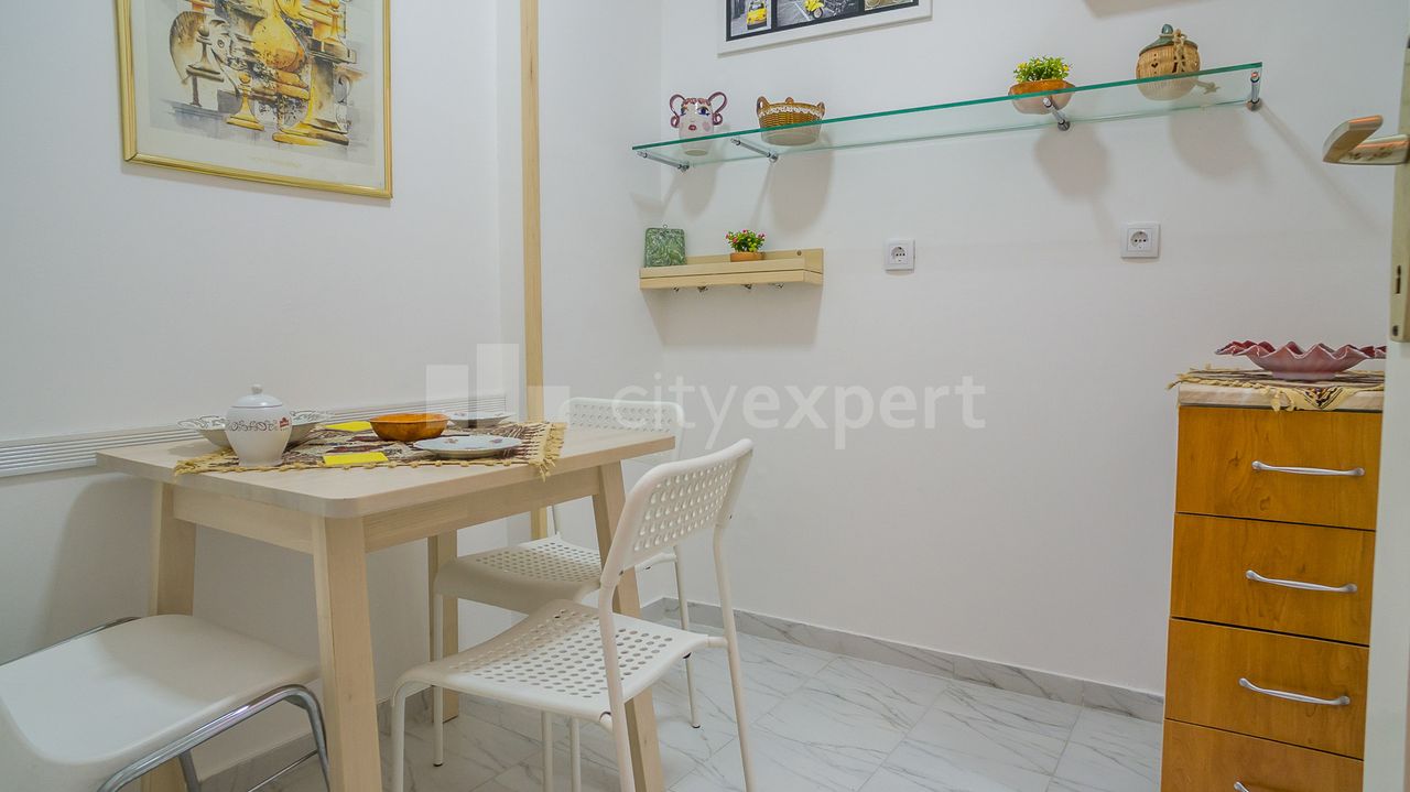 Jednoiposoban na Voždovcu  FON   namešten 3