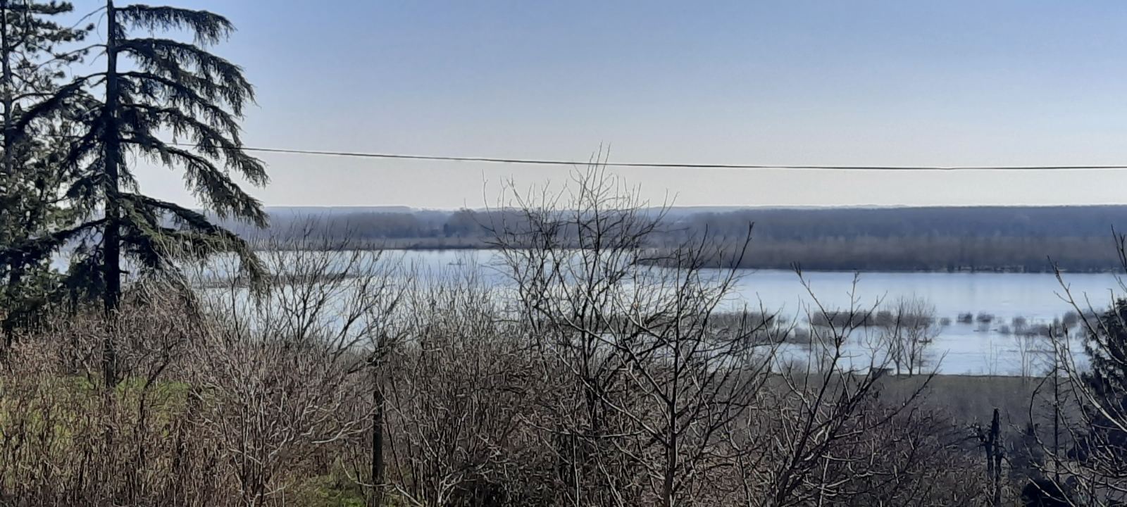 Plac sa pogledom na Dunav Belegis 4