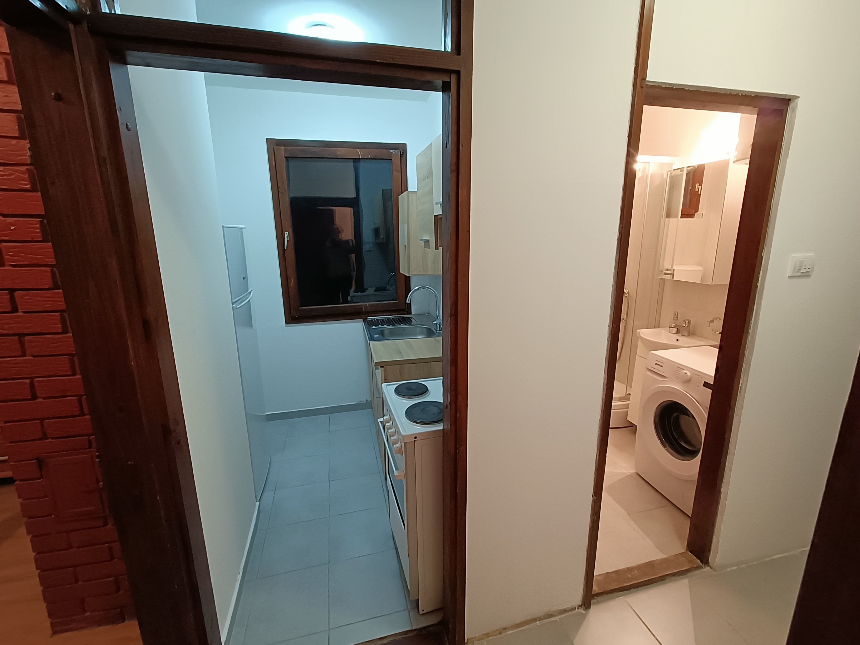 Nameštana Kuća u Surčinu 2