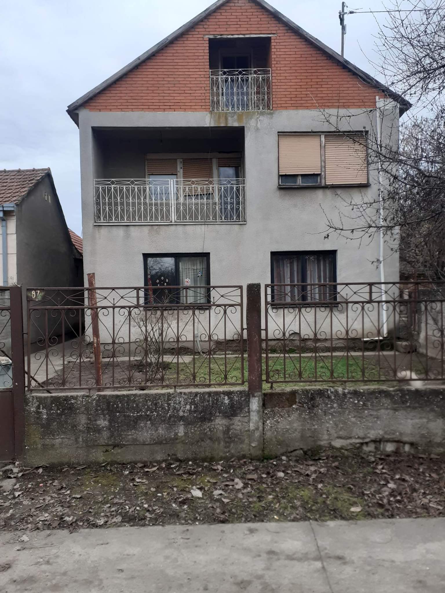 Kuca na prodaju u Sremskoj Mitrovici 1