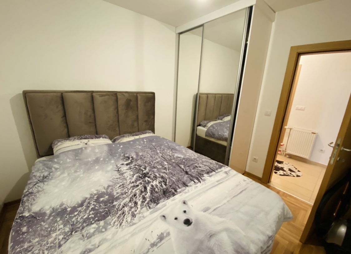 Lux  nov opremljen dvosoban stan sa parking mestom 3