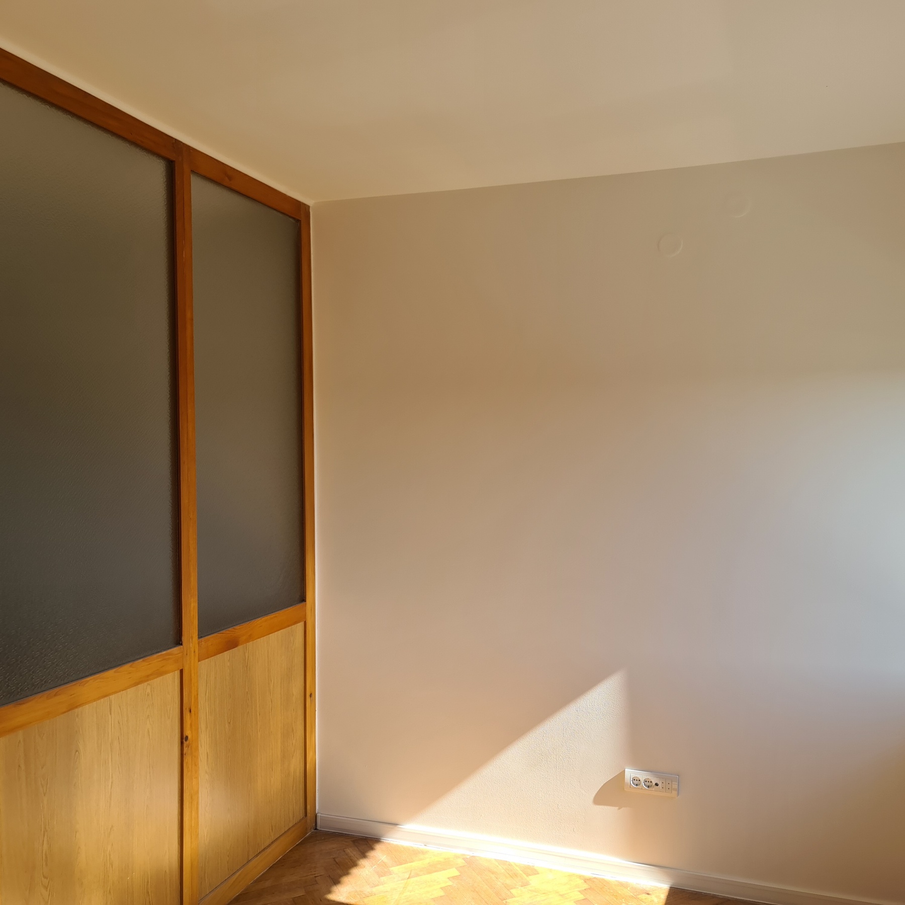 ČELAREVO UKNJIZEN RENOVIRAN STAN 31500E 5