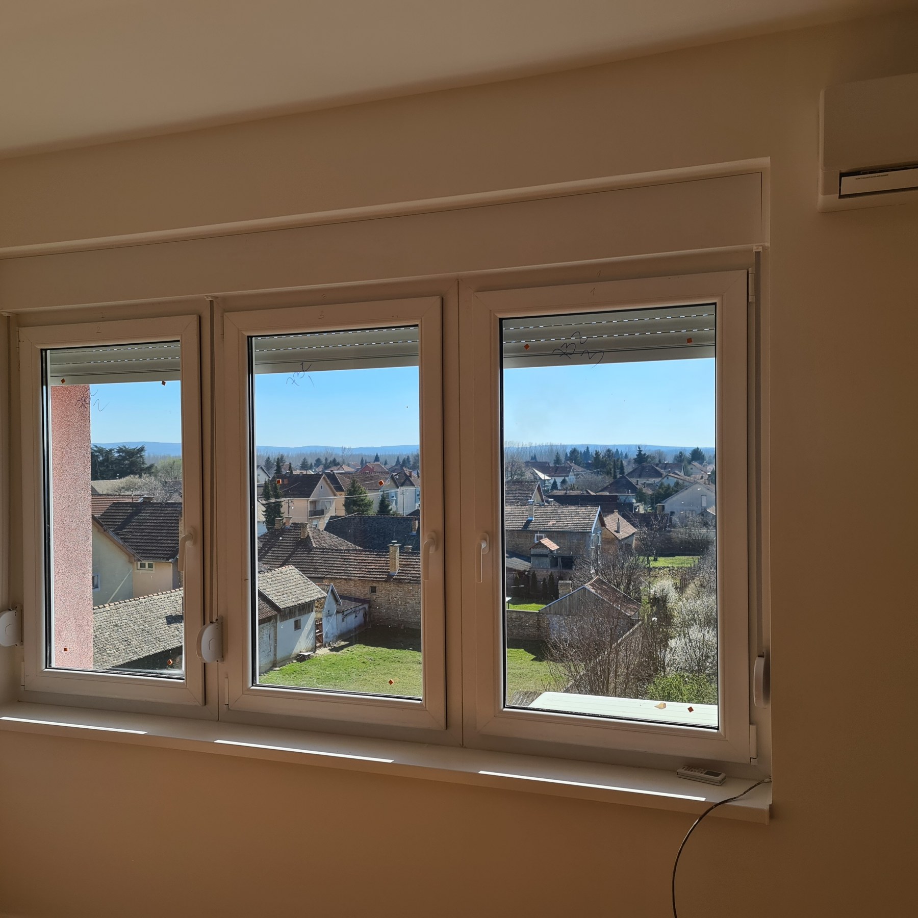 ČELAREVO UKNJIZEN RENOVIRAN STAN 31500E 2