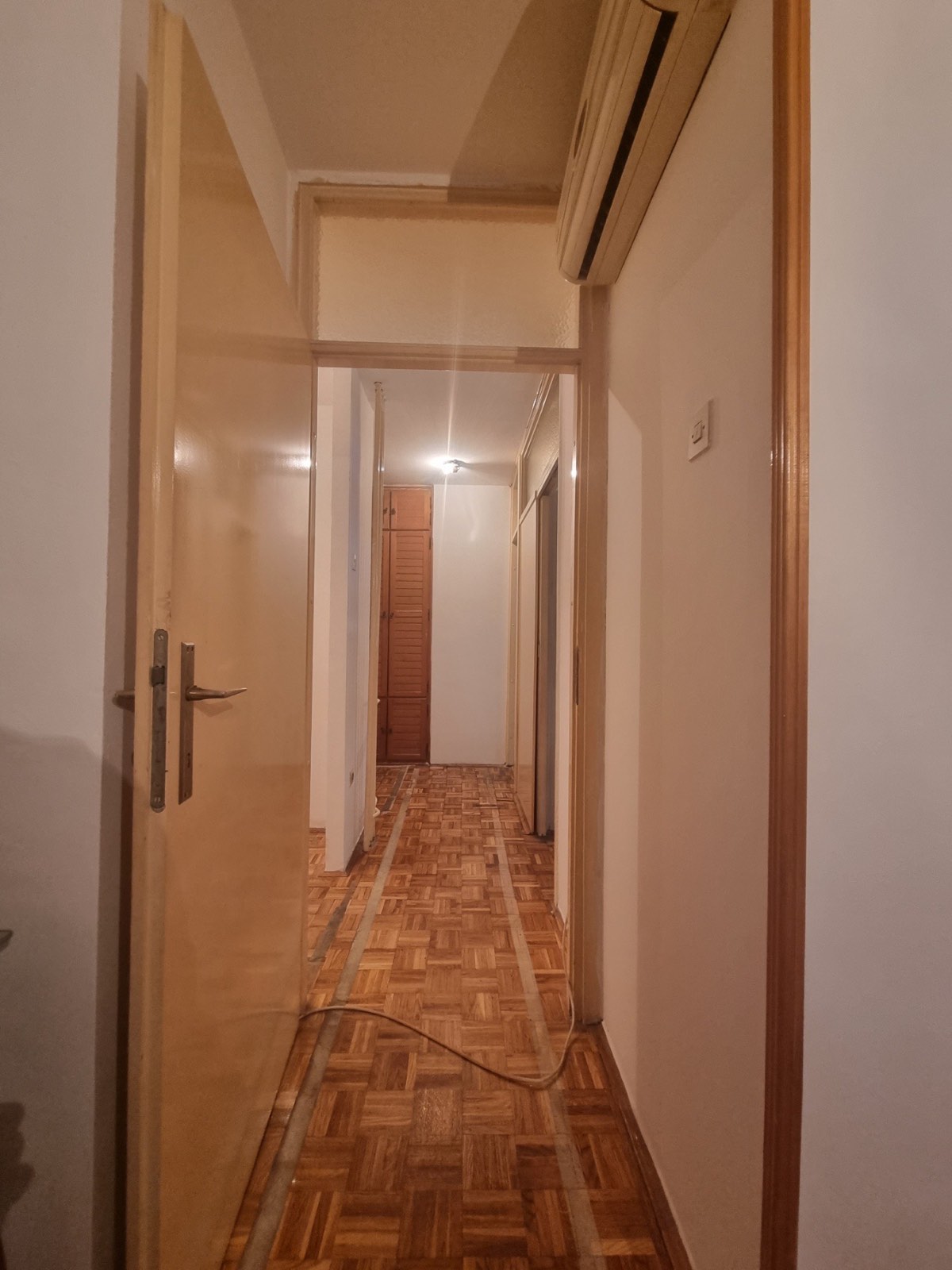 Prodajem dvoiposoban stan 57m2  Liman 4  Novi Sad 5