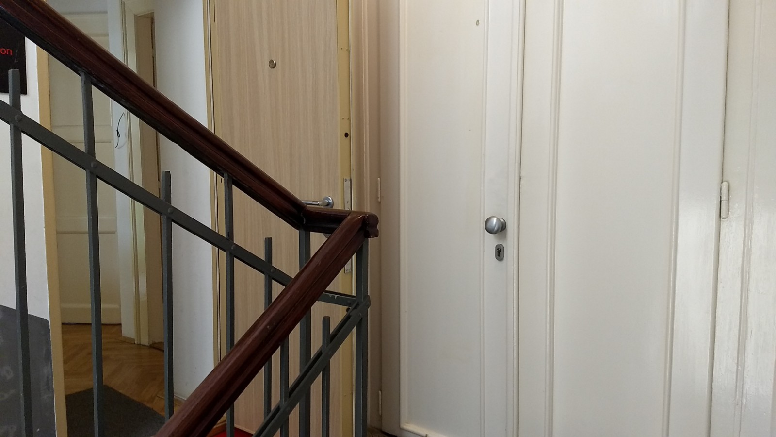 SESTOSOBAN U CENTRU VRACARA   CEO SPRAT 8