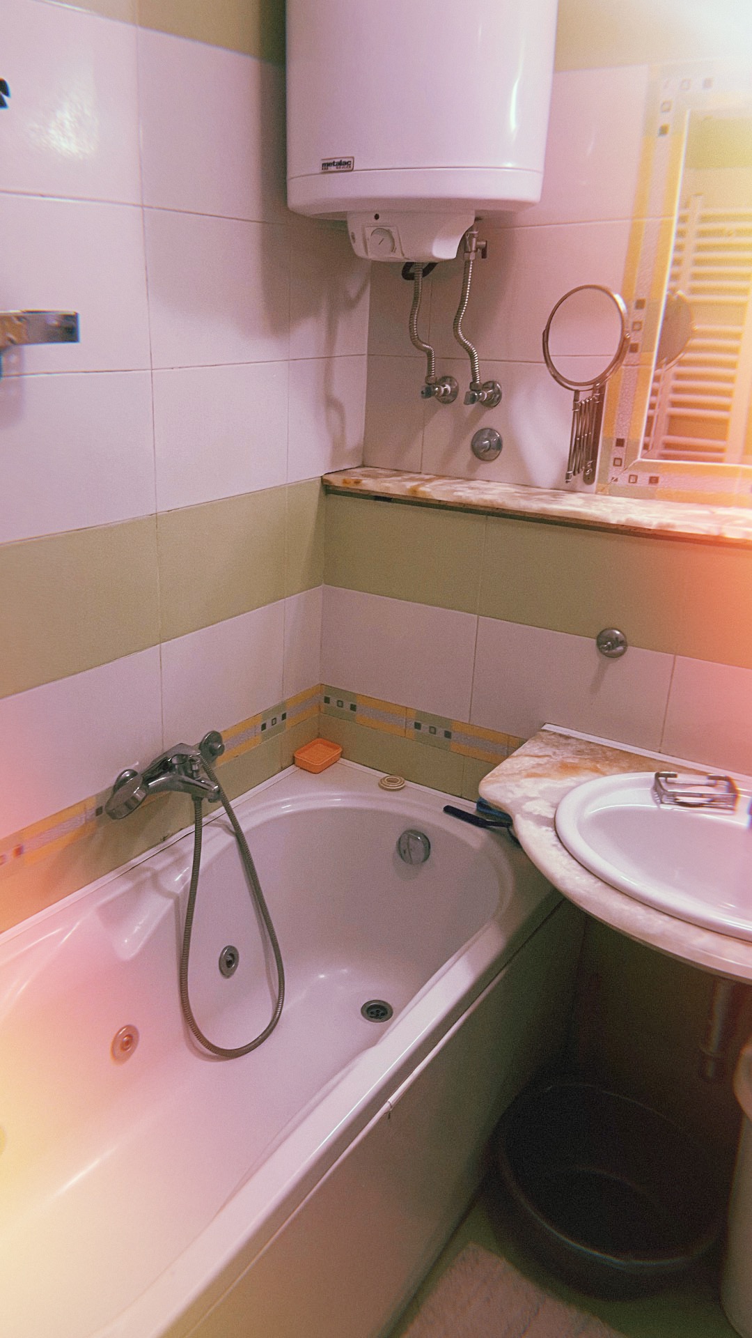 Stan u CENTRU  GRADA 4