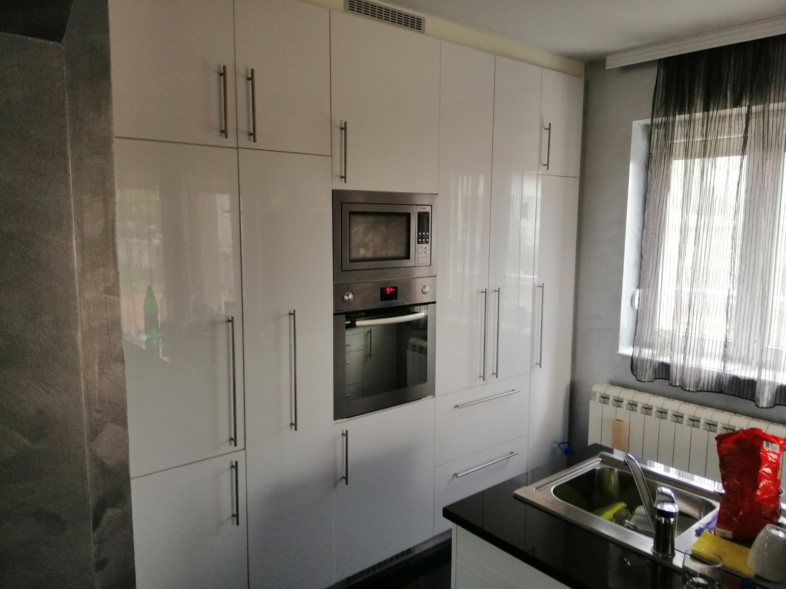 Prodajem kucu na glavnom putu Loznica Sabac 3