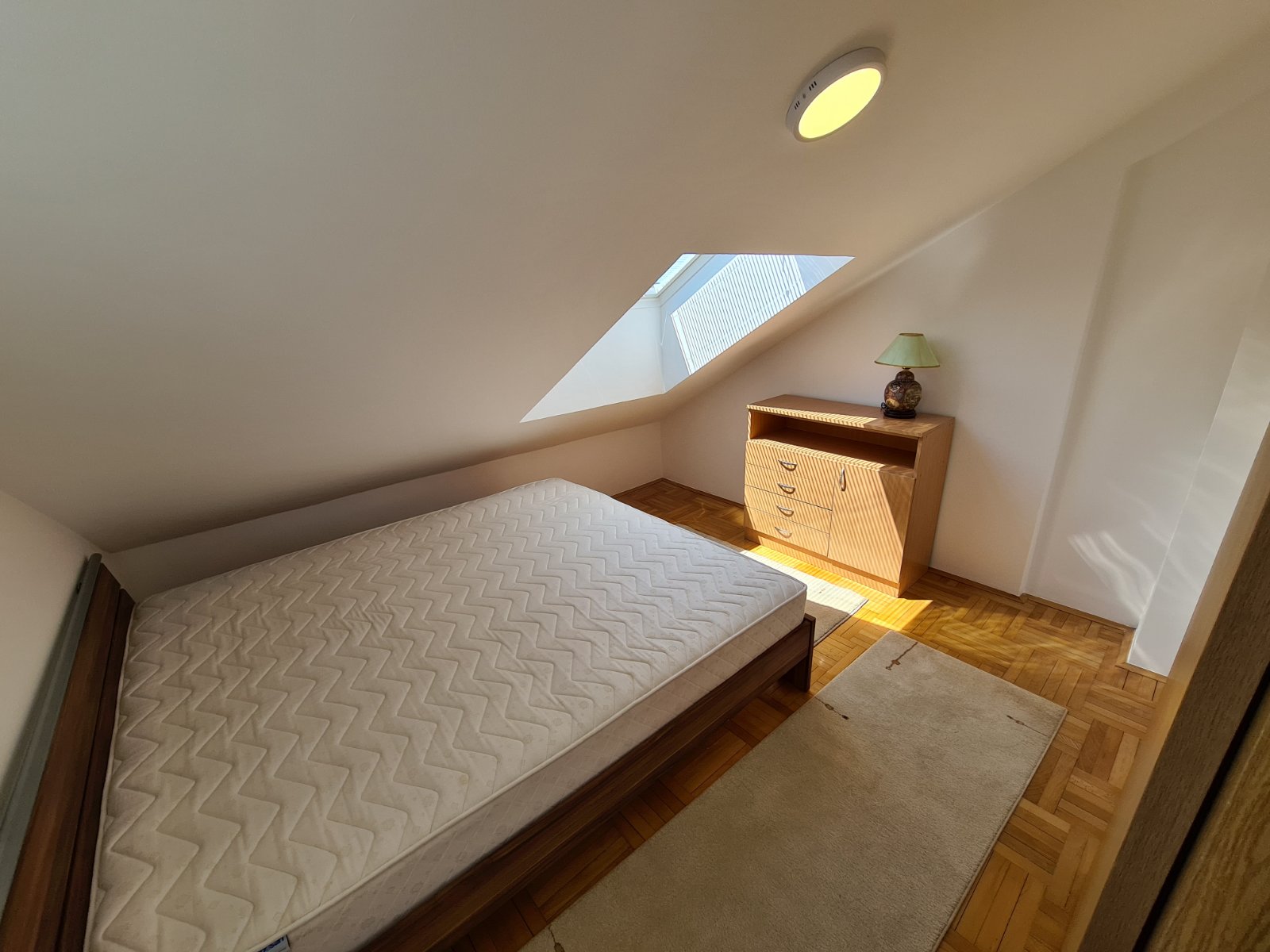 Izdajem stan kod Čaira 5