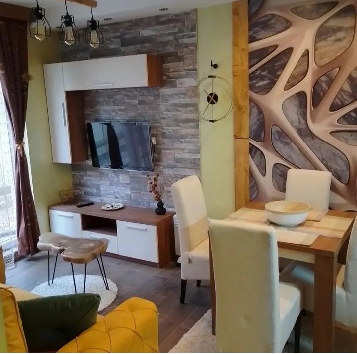 Prodvajemo apartman u Kraljevim Cardacima 3