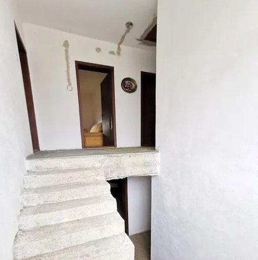 Velika kuca kod Prokuplja 2