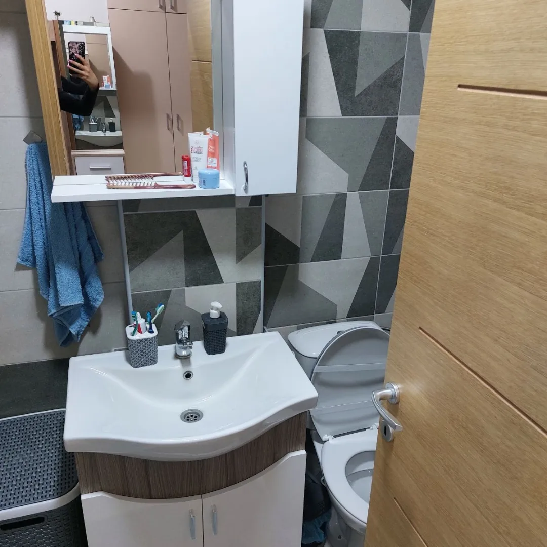 Izdajem stan na dan 3