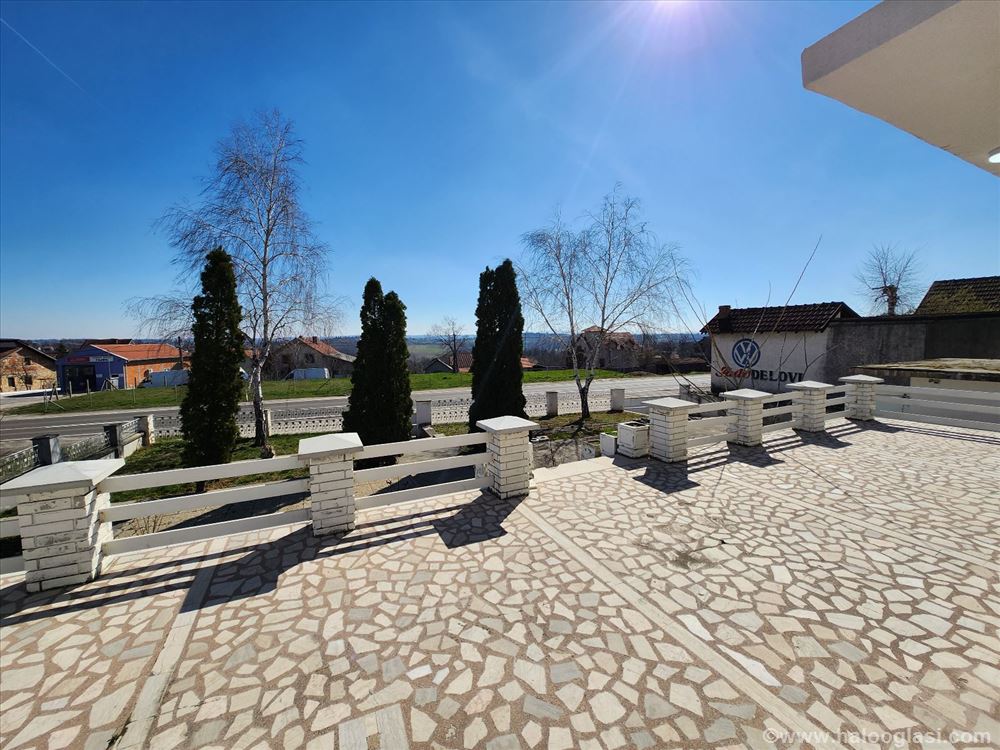 Odmah useljiva fantastična kuća 2