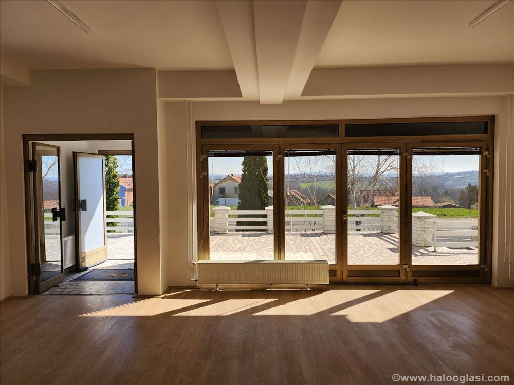 Odmah useljiva fantastična kuća 3