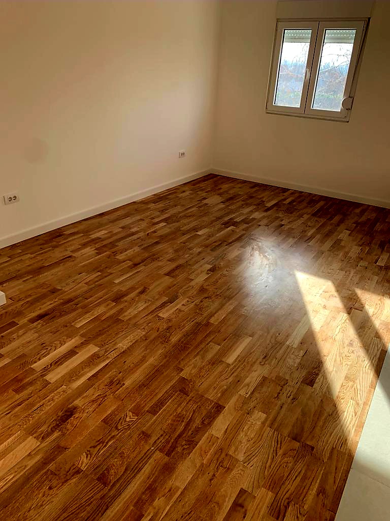 Kotež uknjizeni stanovi od 41 i 43 kvadrata  vlasnik direktna prodaja 7