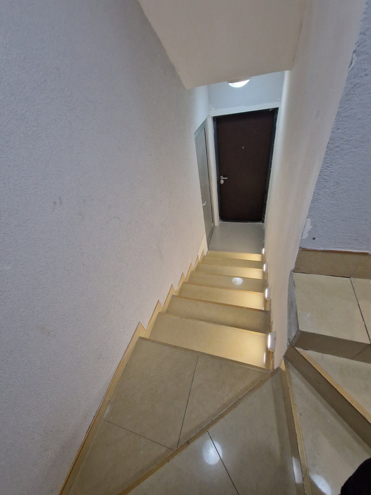 Stambeno   poslovni prostor 3