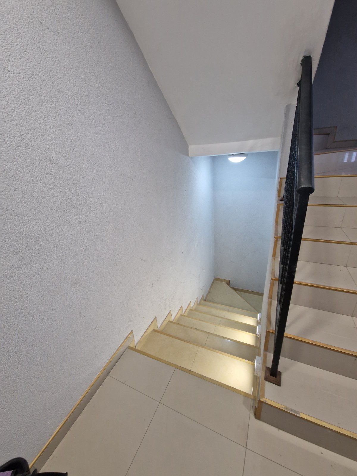 Stambeno   poslovni prostor 2