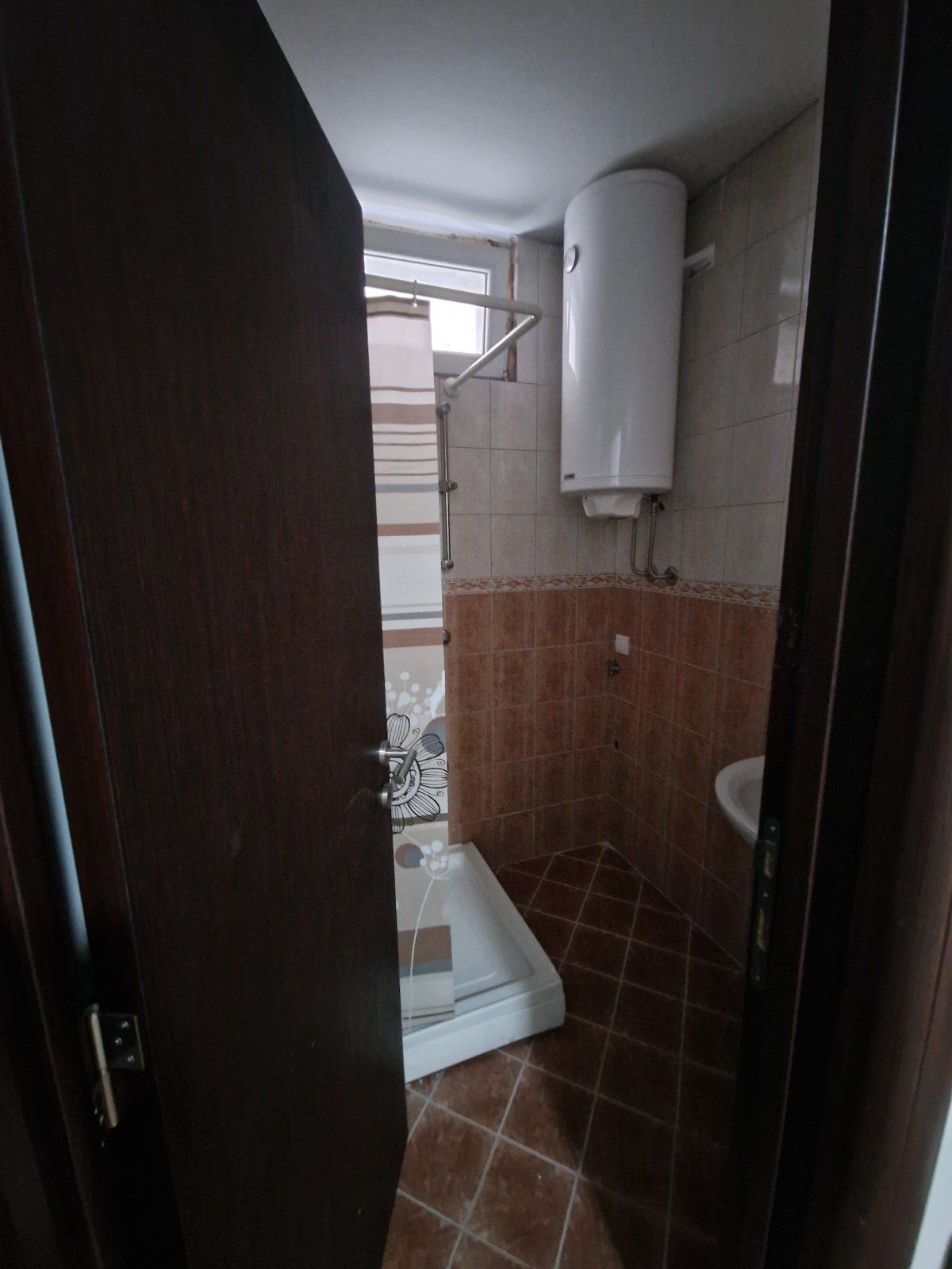 Stambeno   poslovni prostor 6