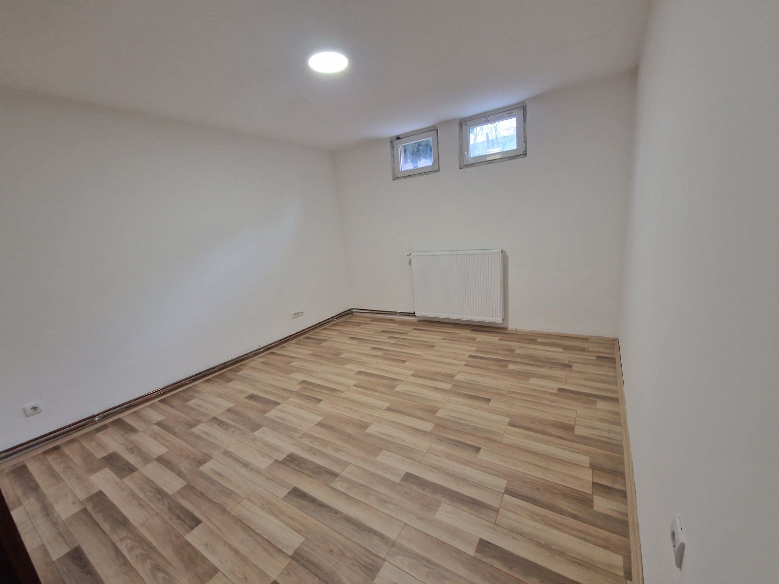 Stambeno   poslovni prostor 7