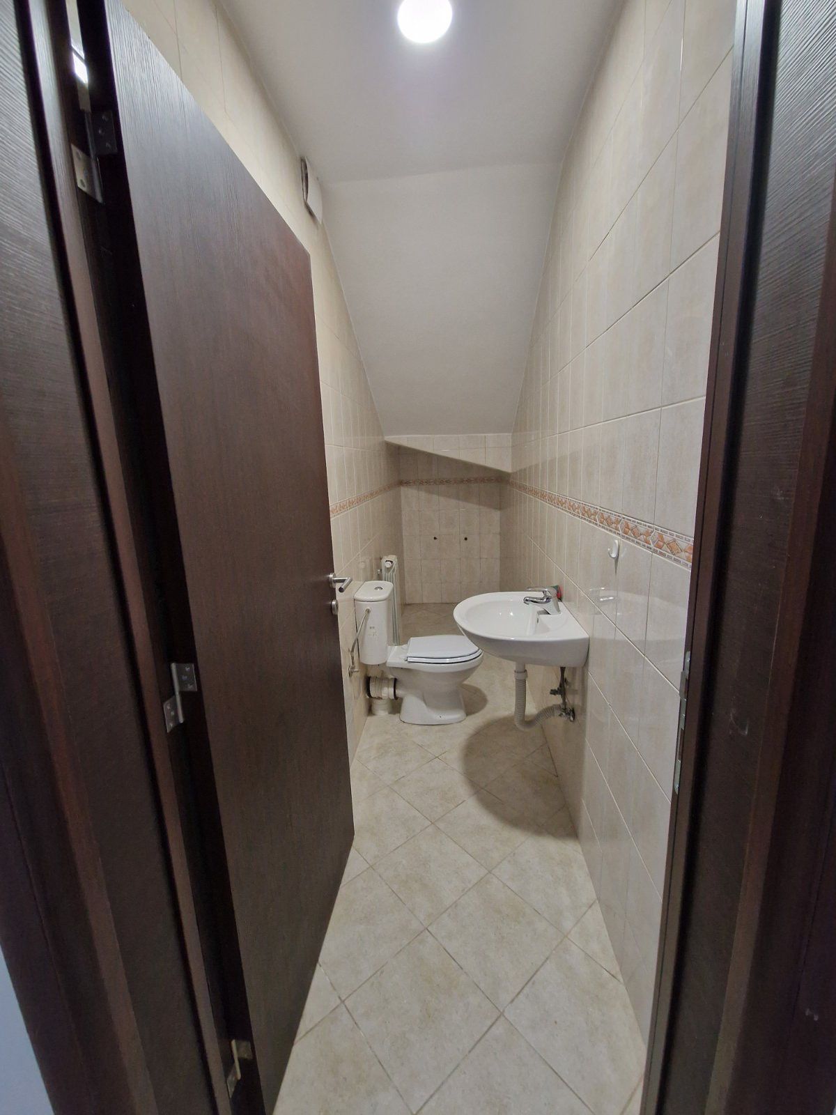 Stambeno   poslovni prostor 9