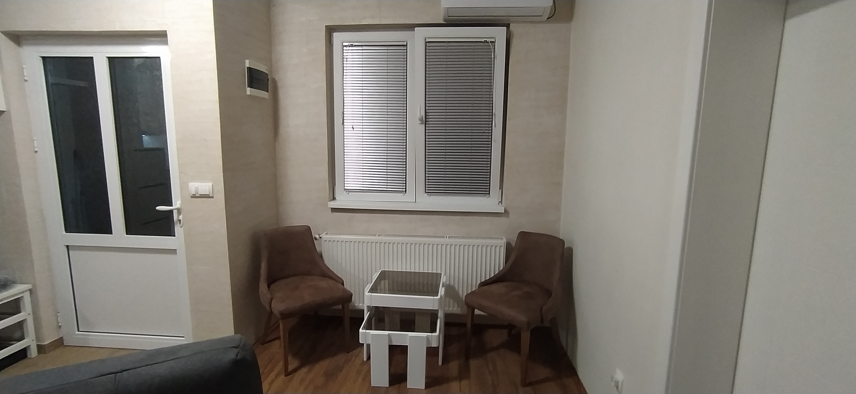 Komforan dvosoban stan u centru Obrenovca 4