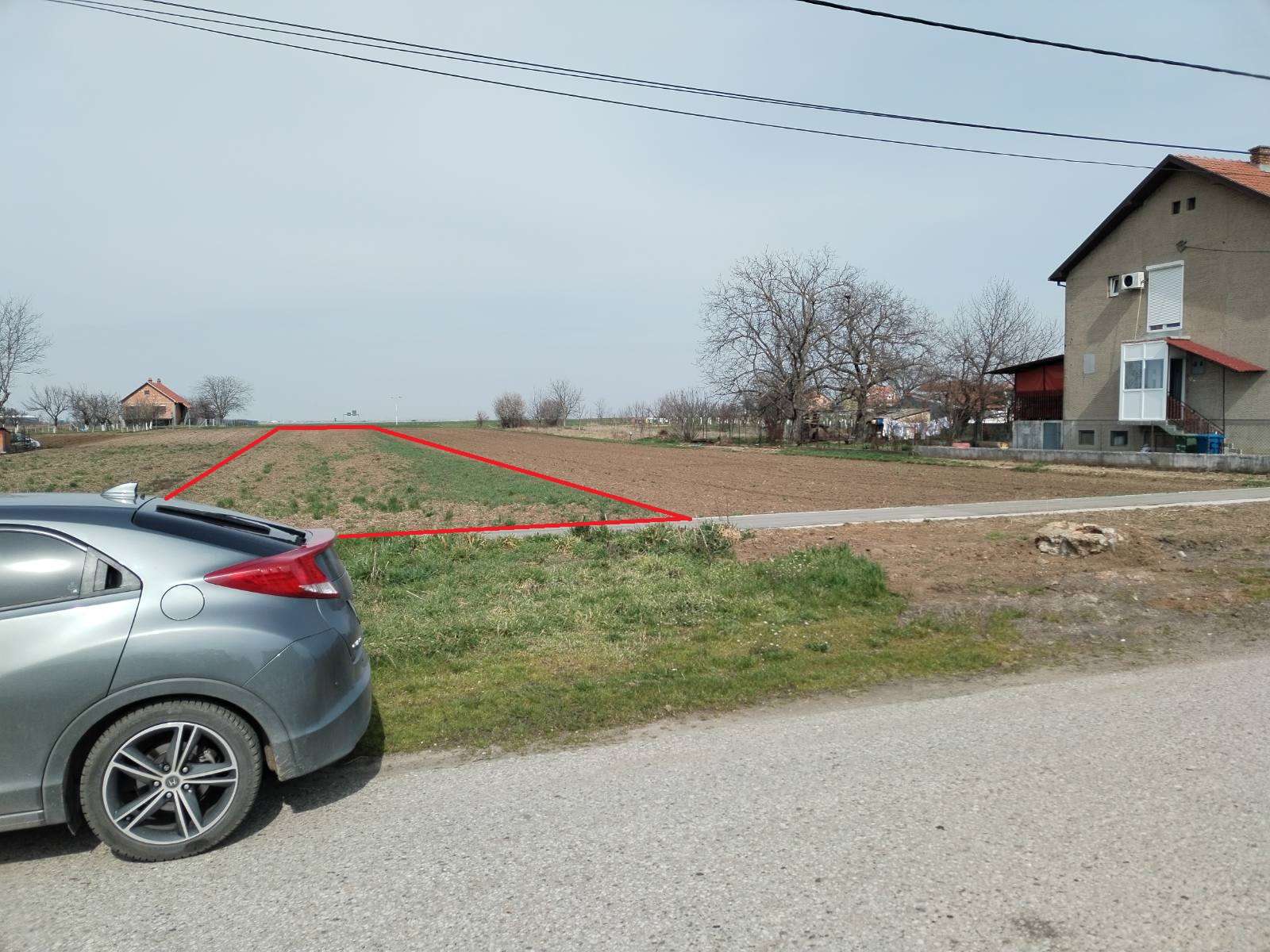 Plac u Dobanovcima 4