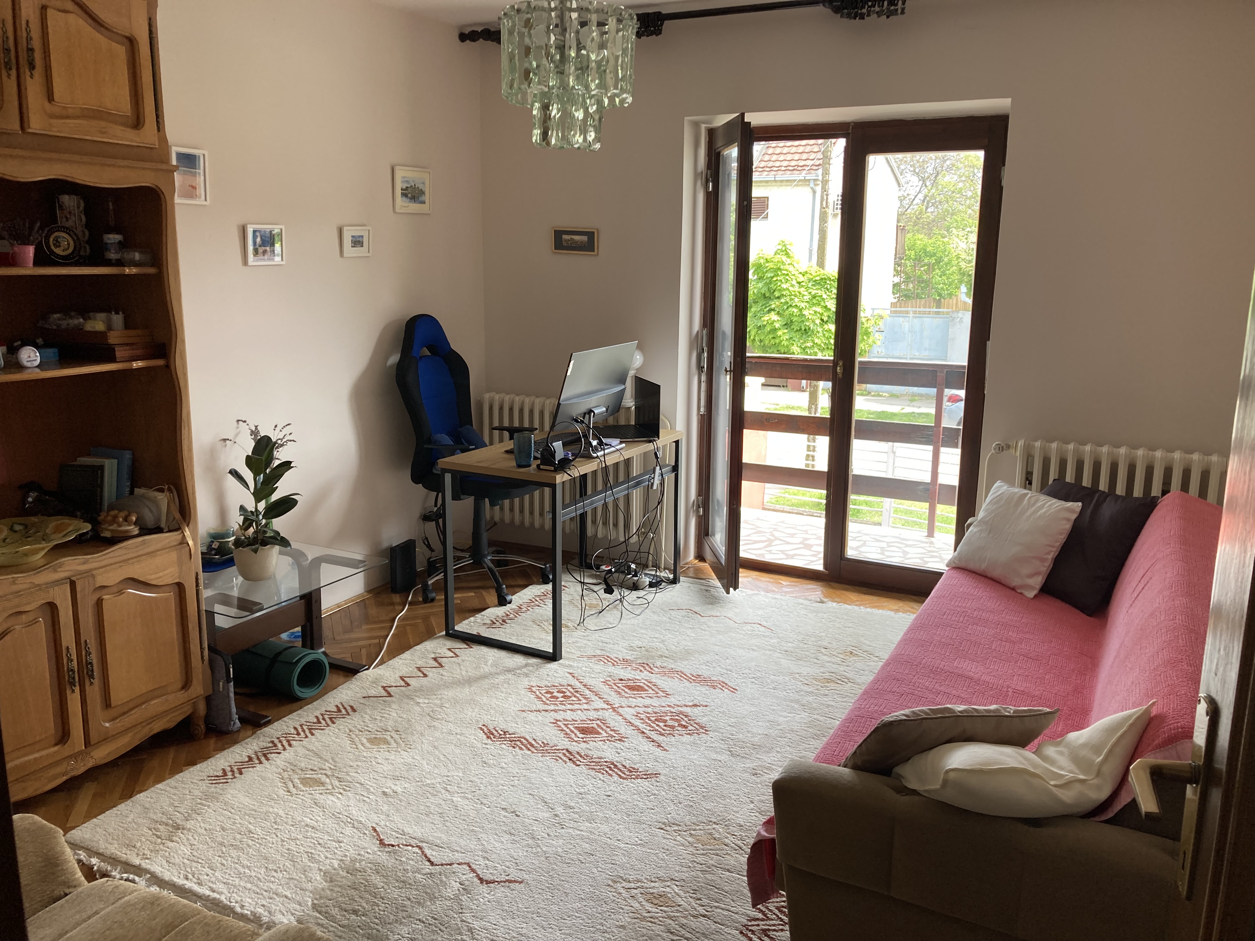 Prodajem kucu u Sremskoj Mitrovici 11