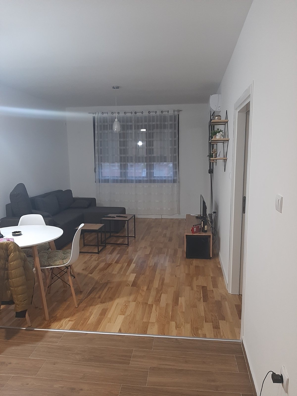 Stan na dan u centru Panceva 7