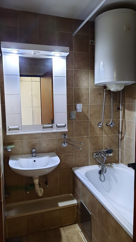 Beograd Borca Drinske divizije 64m2 uknjizen 5