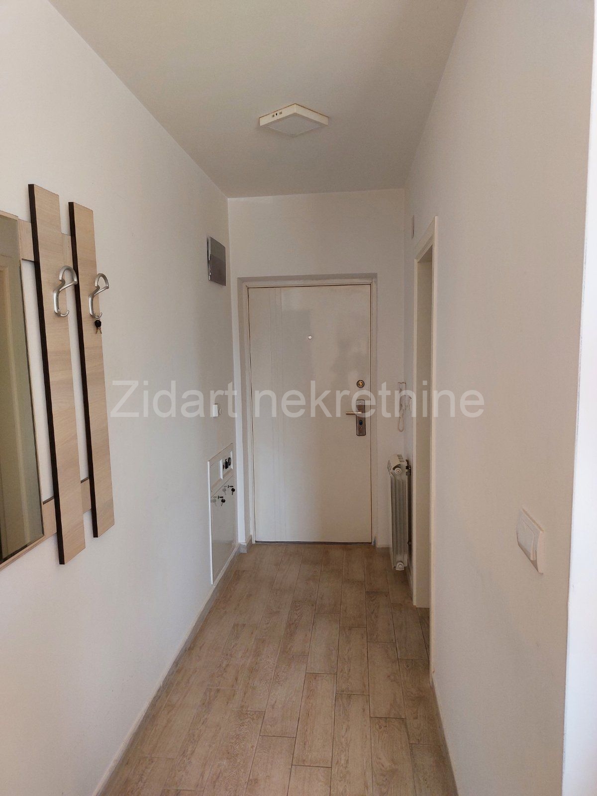 Ledine, Konstantina Danila, odličan uknjižen stan 11