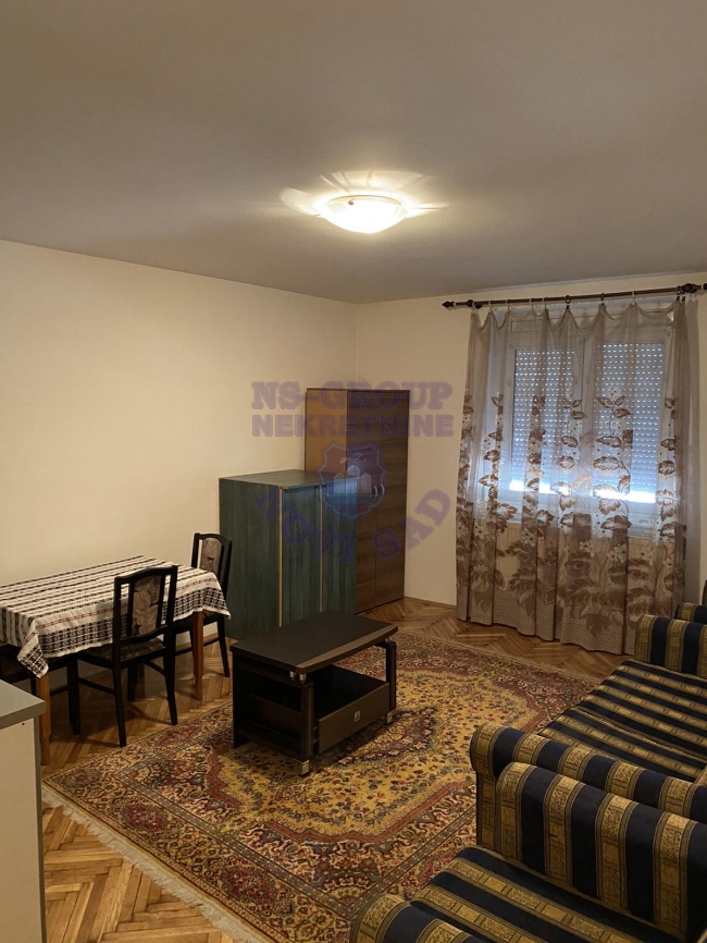 Uknjižen   odličan dvosoban stan   062 792 583 1