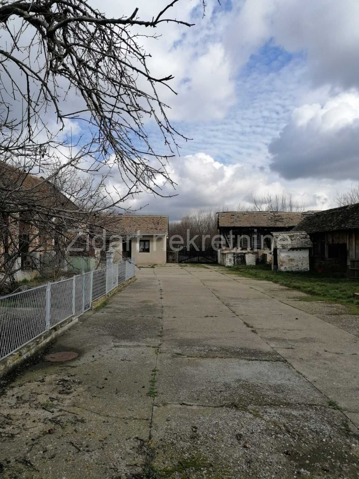 Dobanovci, plac na prodaju 4