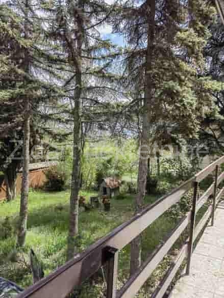 Lepa kuća na Avali naselje Trešnja 3