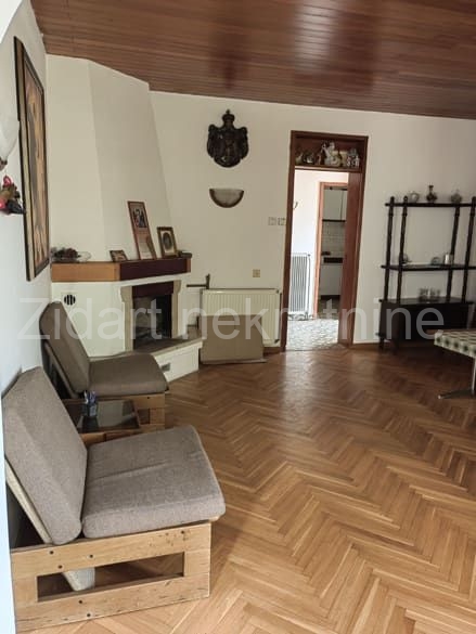 Lepa kuća na Avali naselje Trešnja 7