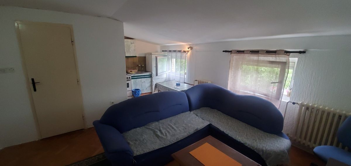 Uknjižen   Seljačkih Buna   062 792 583 2