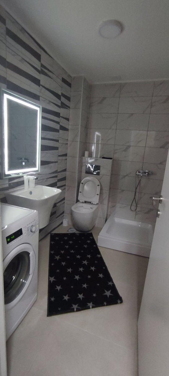 Savršena garsonjera u Telepskoj dolini   062 792 583 4