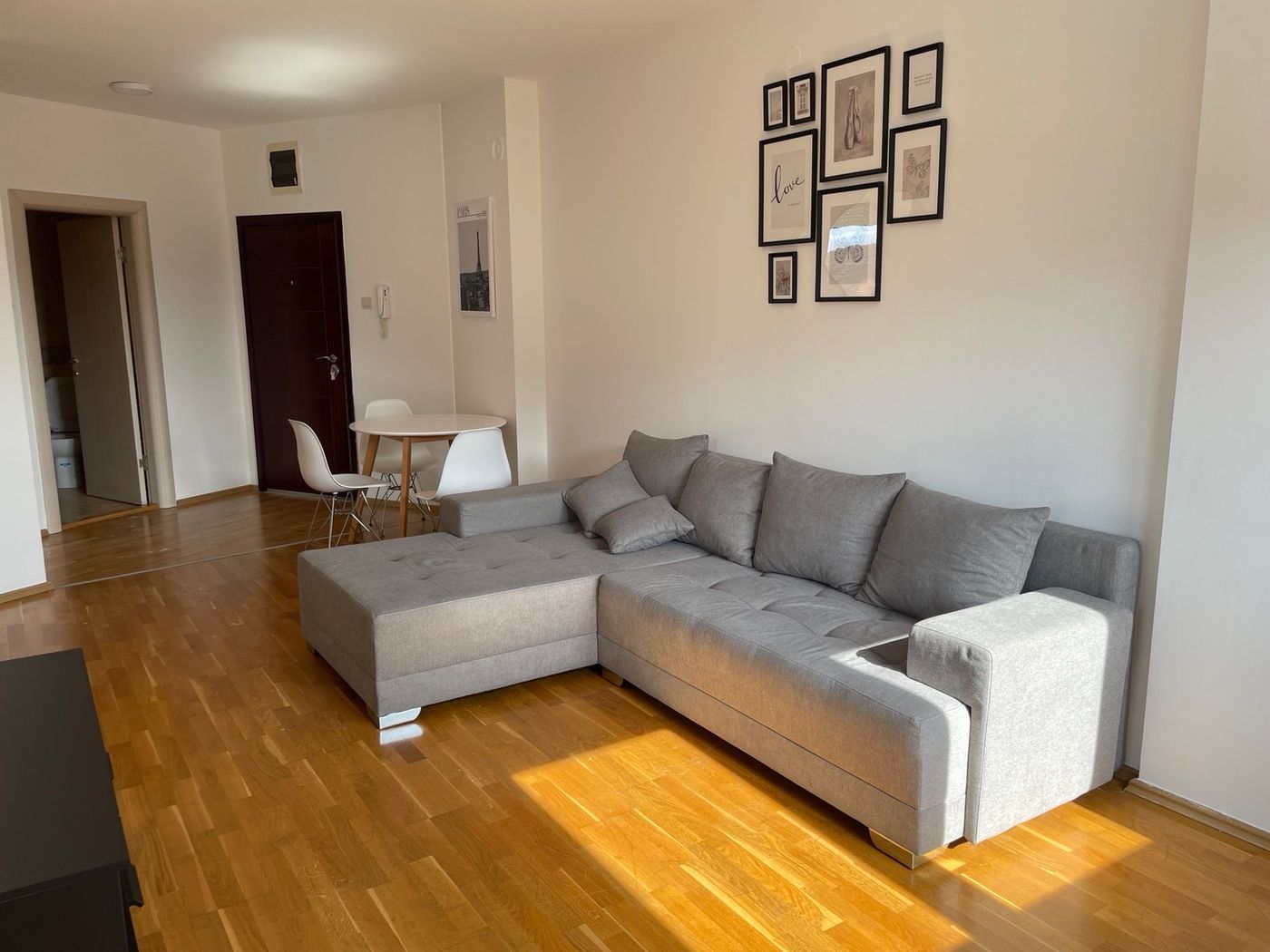 Dvosoban stan na Bul  Patrijarha Pavla  48m2  1