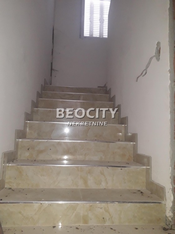 Petosobna kuća, 240 m2, Velika Moštanica, 1. maja ID: 102384903 10