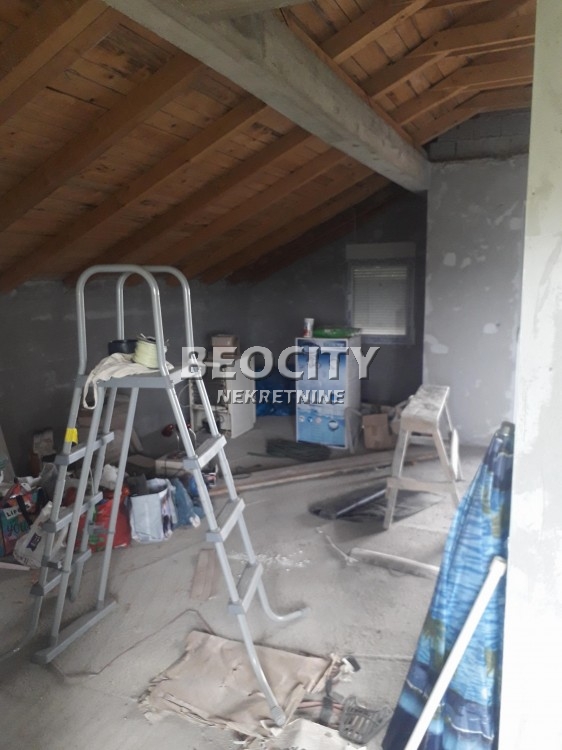 Petosobna kuća, 240 m2, Velika Moštanica, 1. maja ID: 102384903 12