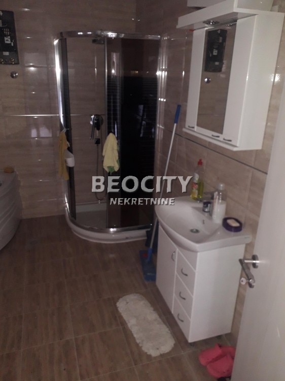 Petosobna kuća, 240 m2, Velika Moštanica, 1. maja ID: 102384903 5