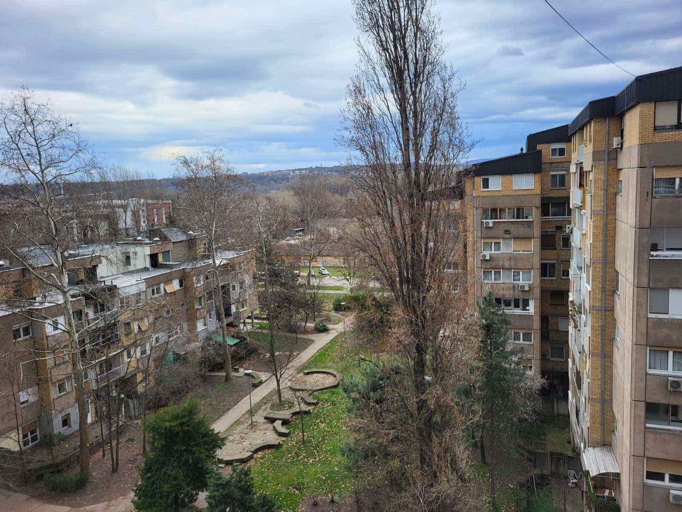 Liman 3   36m2   kompletno renoviran   062 792 583 5