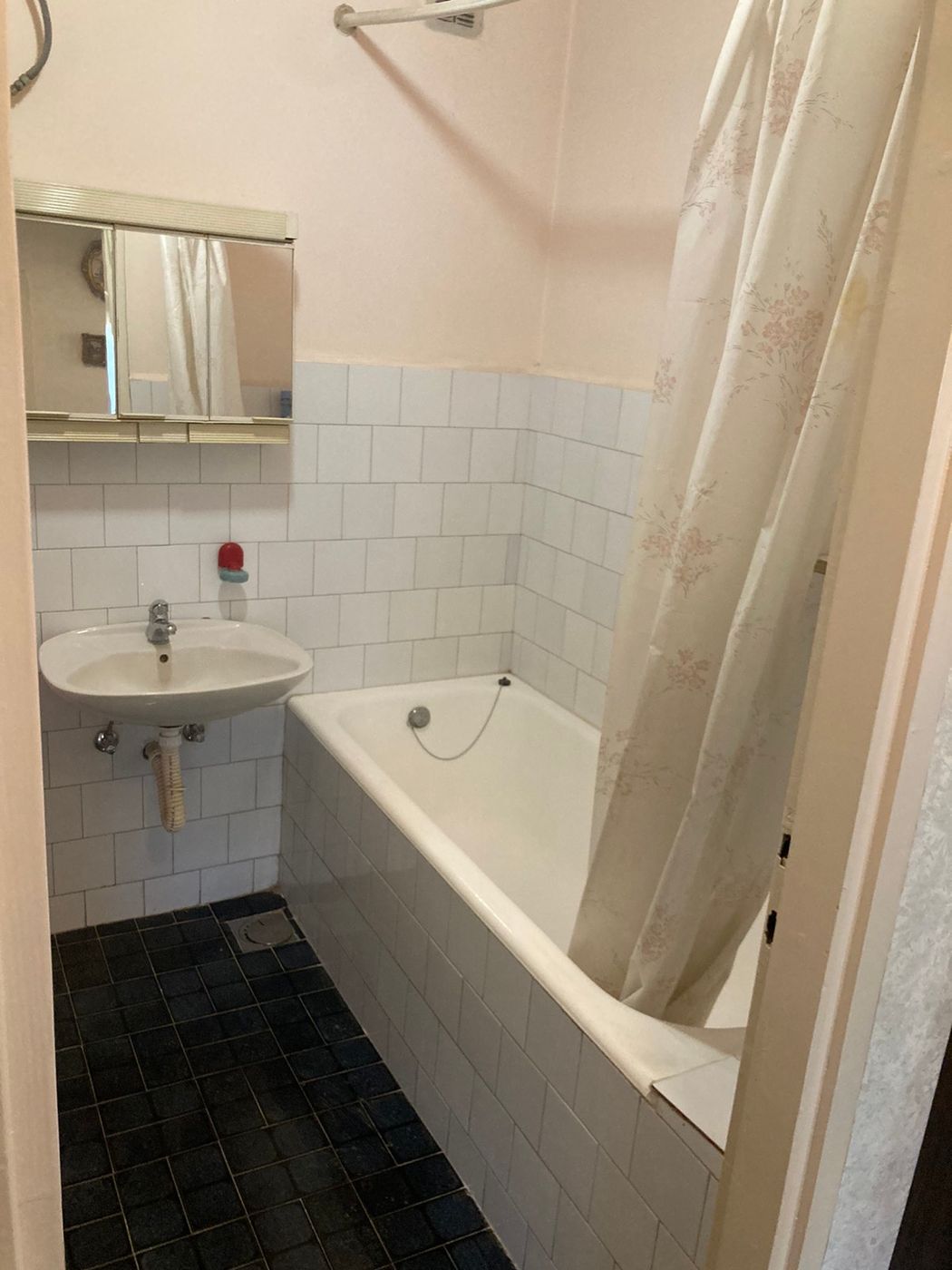 Liman   fasadna cigla   odličan raspored   062 792 583 4