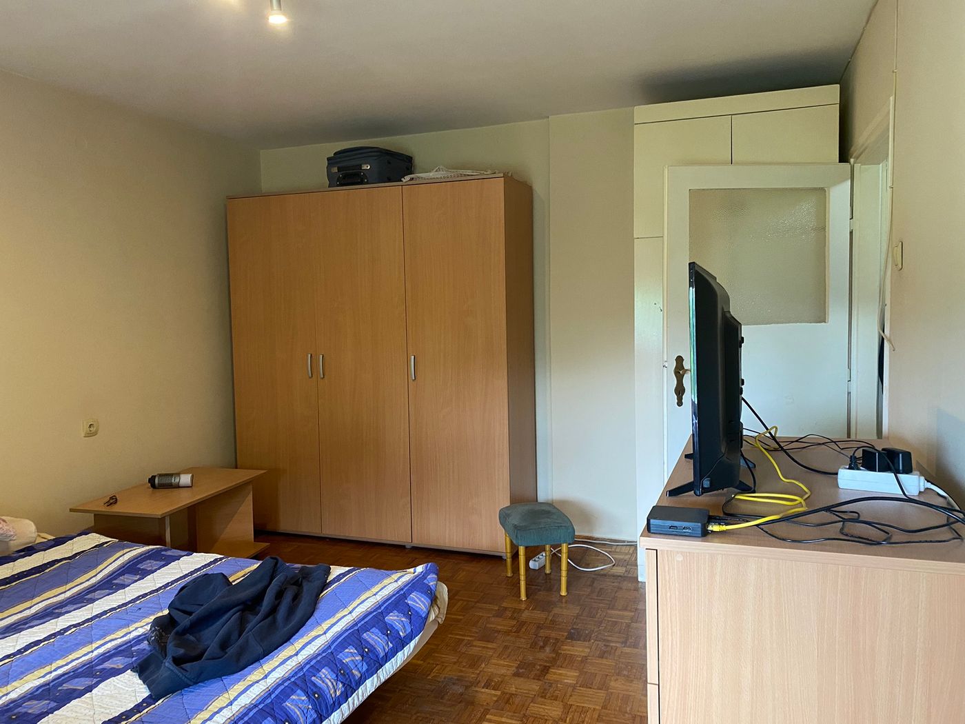 Uknjižen   dogovor   062 792 583 2