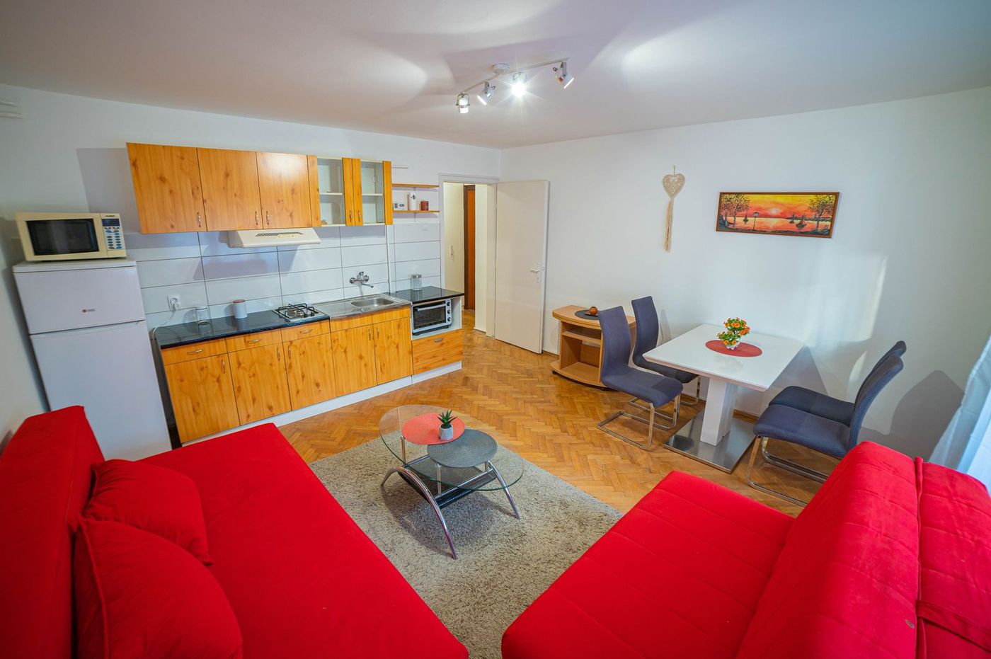 Olge Petrov   retko u ponudi   062 792 583 1