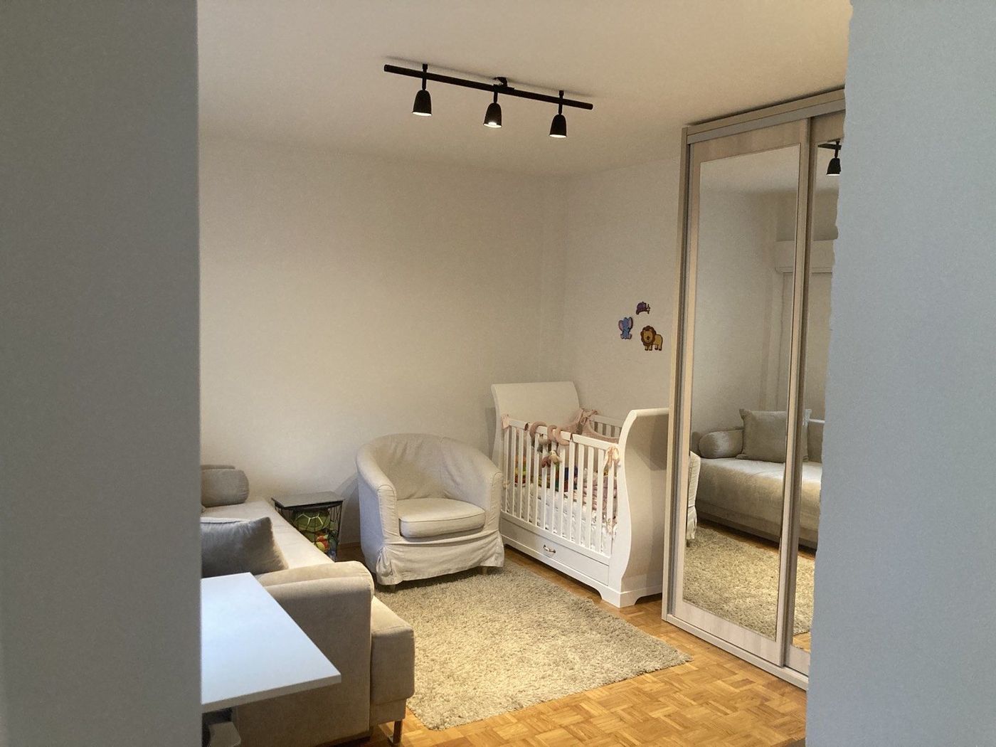 Šonsi   fasadna cigla   uknjiženo   062 792 583 3