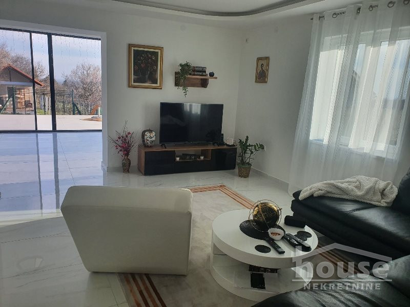 Kuca,IRIG,CENTAR259m2,515000€ , ID: 3045444 1