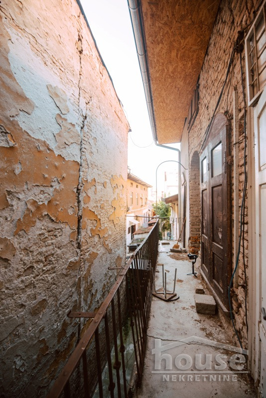 Kuca,NOVI SAD,CENTAR549m2,1100000€ , ID: 3044852 26